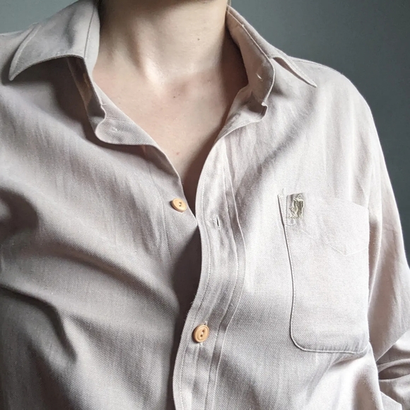 Sturdy cotton button front shirt in camel - Picture 3 of 5